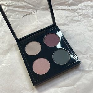 MAC Palace Pedigreed x4 Quad Eye Shadow Palette NEW
